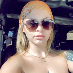 Meet your Posher, Alyssa